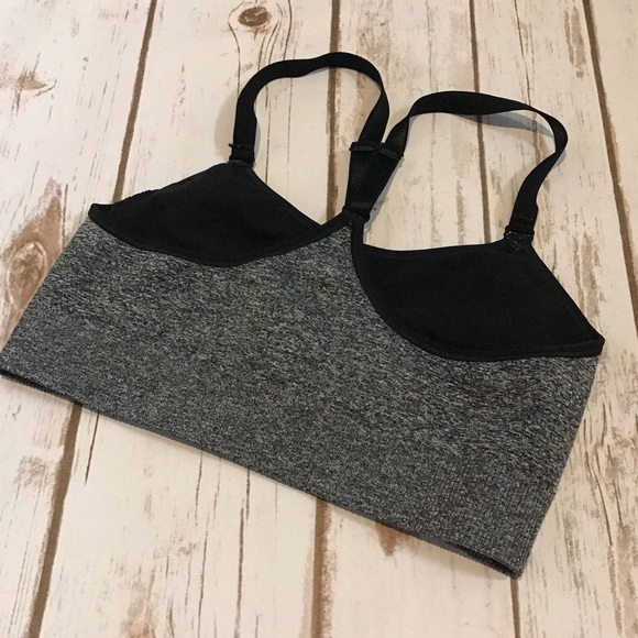 ❗️5/$25❗️NWOT Sports Bra - Picture 2 of 3
